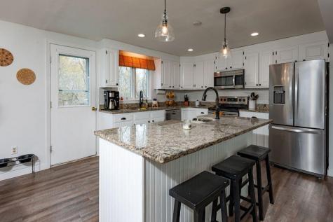 66 Raydon Road Extension York ME 03909