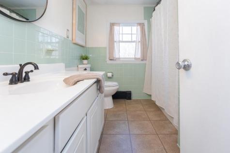 128 Lake Avenue Farmington ME 04938