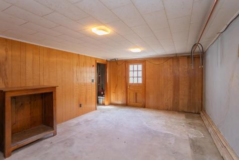 128 Lake Avenue Farmington ME 04938