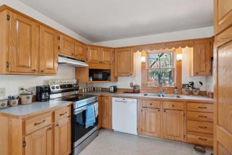 43 Mountain View Jay ME 04239