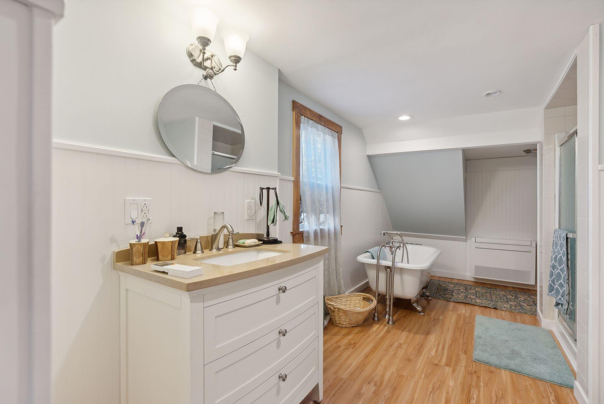 43 Mountain View Jay ME 04239