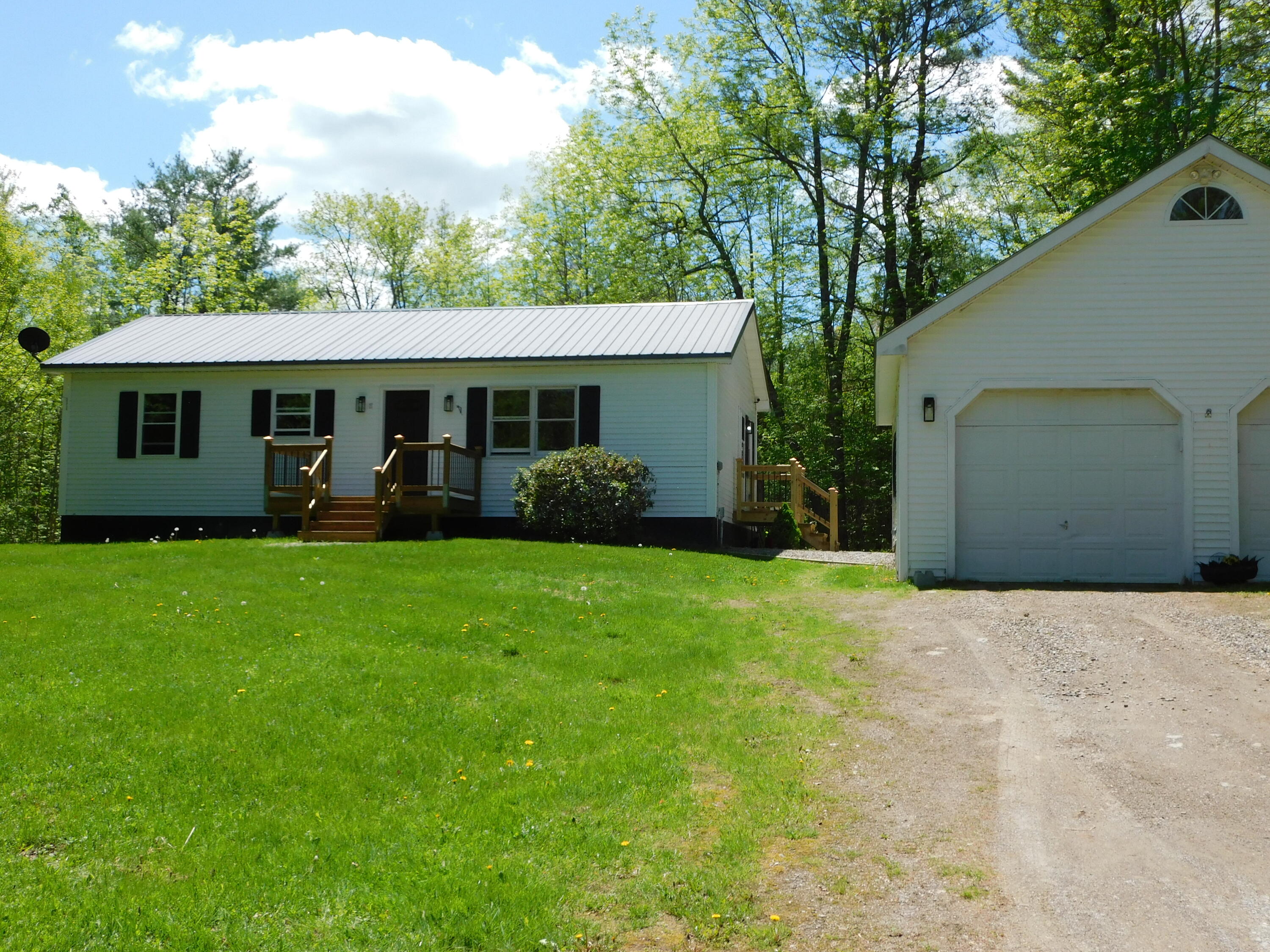 25 Brandy Lane Hudson ME 04449