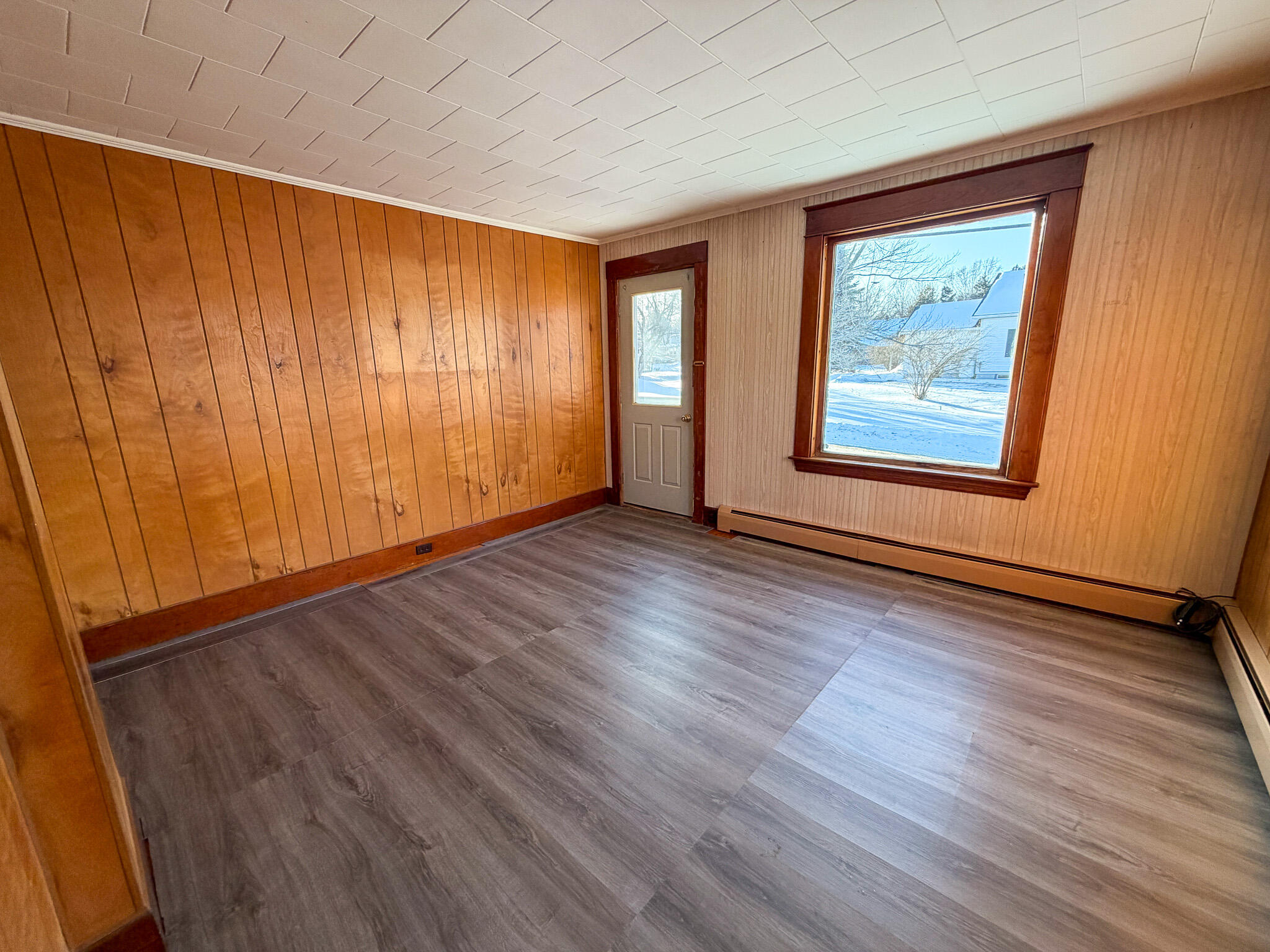 10 Lindsay Street Lincoln ME 04457