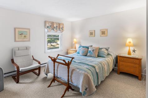 40 Powder Mill Drive Kennebunk ME 04043