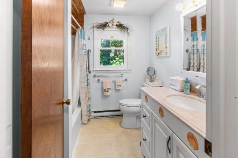 40 Powder Mill Drive Kennebunk ME 04043