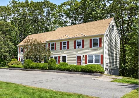 40 Powder Mill Drive Kennebunk ME 04043