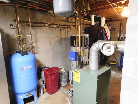 382 Exeter Road Corinth ME 04427