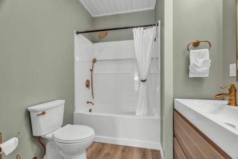 17 Four Rod Road Warren ME 04864