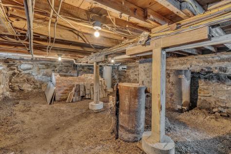 17 Four Rod Road Warren ME 04864