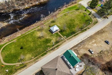 17 Four Rod Road Warren ME 04864