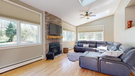 43 Sturbridge Lane Cumberland ME 04021