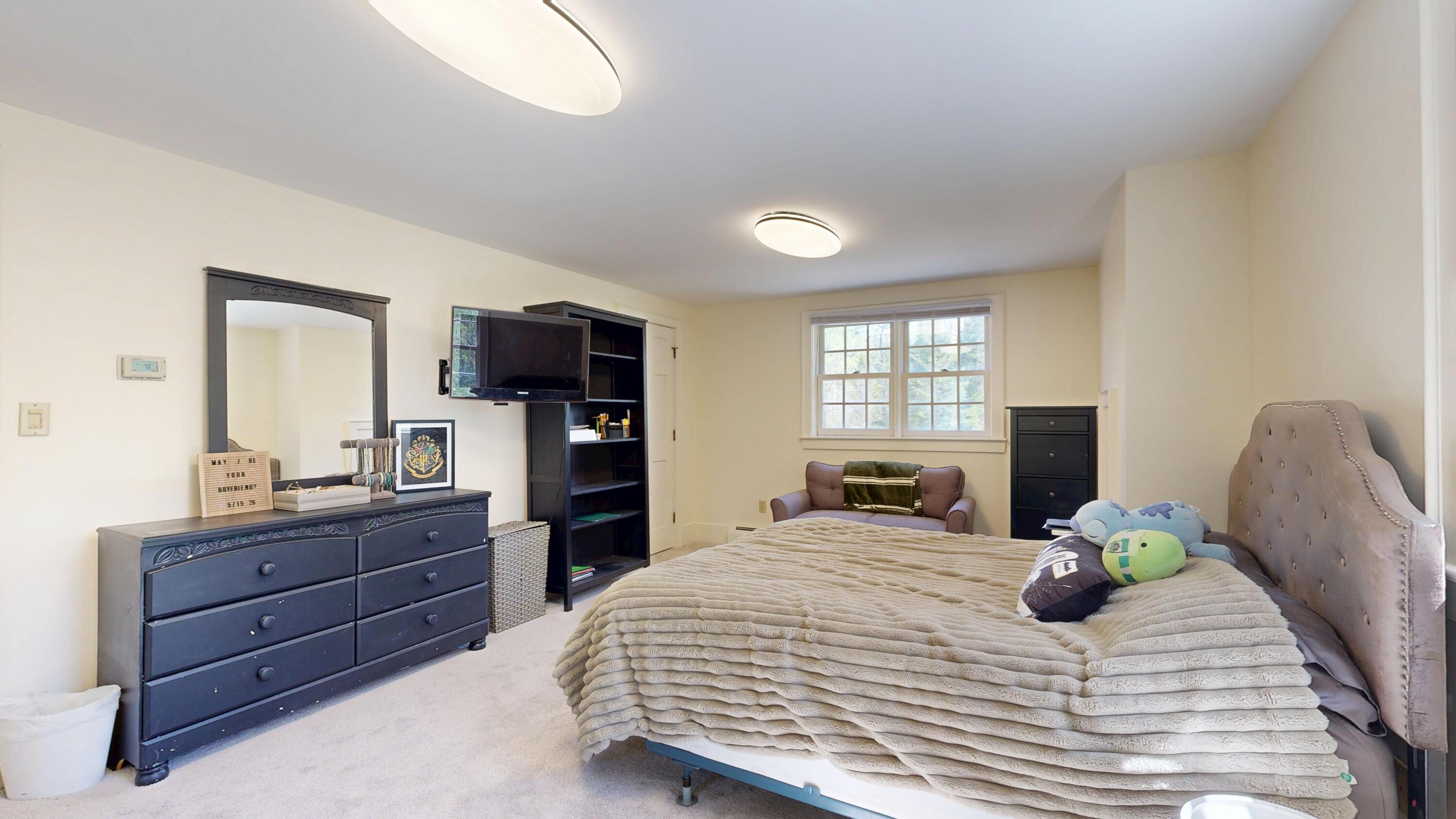 43 Sturbridge Lane Cumberland ME 04021