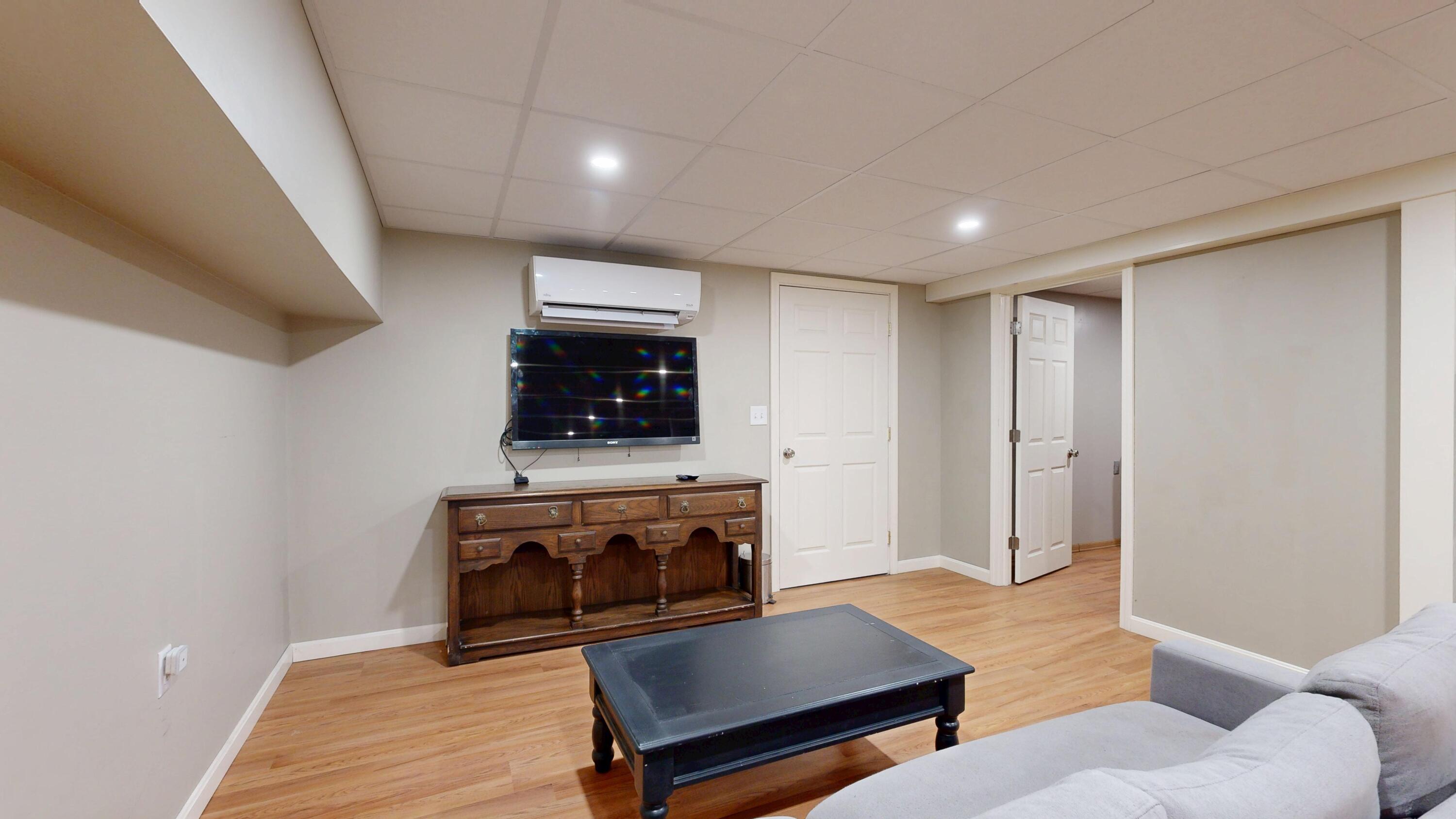 43 Sturbridge Lane Cumberland ME 04021