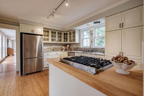 260 Falmouth Road Falmouth ME 04105