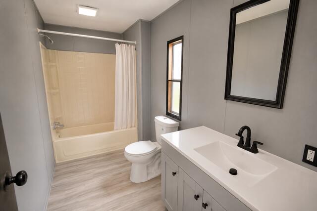 25 Village Drive Lewiston ME 04250