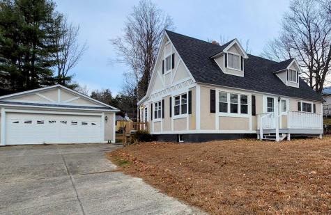 24 Vermont Street Millinocket ME 04462