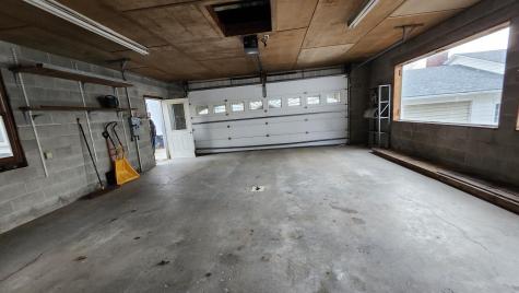 24 Vermont Street Millinocket ME 04462