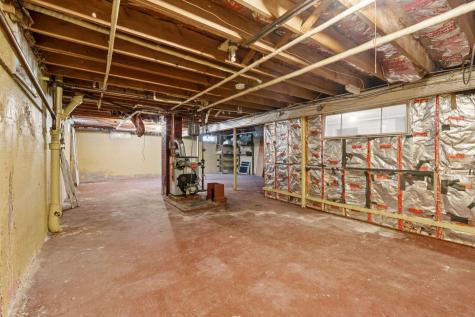 12 Sheltra Avenue Biddeford ME 04005