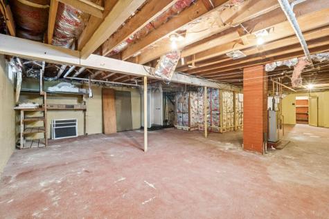 12 Sheltra Avenue Biddeford ME 04005