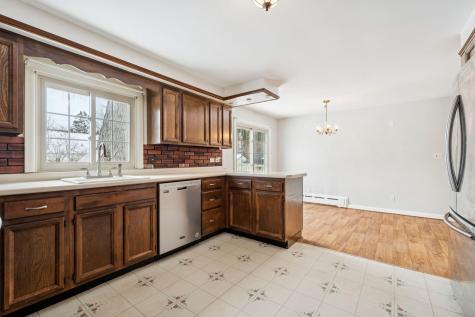 12 Sheltra Avenue Biddeford ME 04005