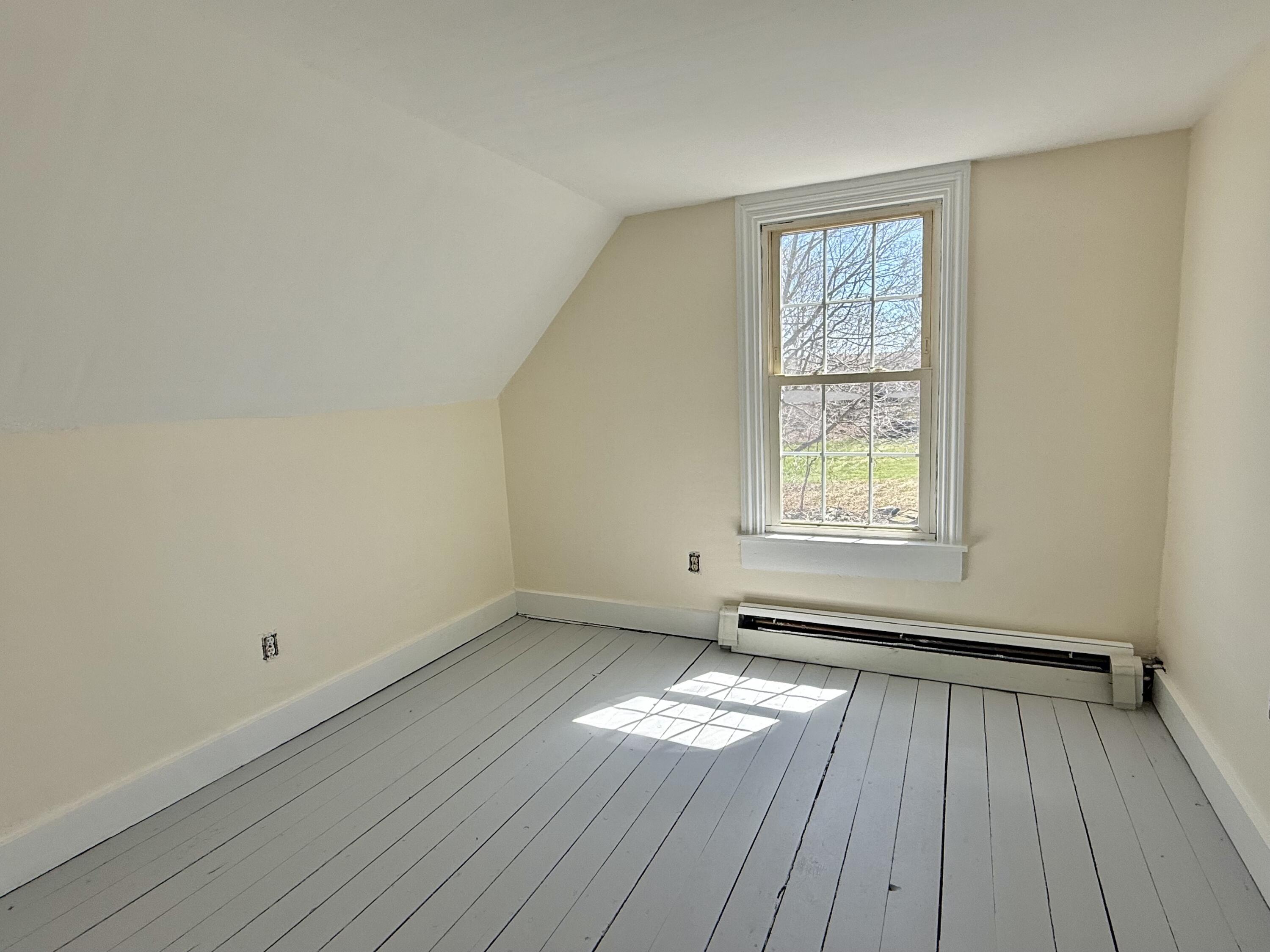 111 E Main Street Vinalhaven ME 04863