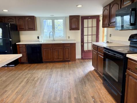 111 E Main Street Vinalhaven ME 04863