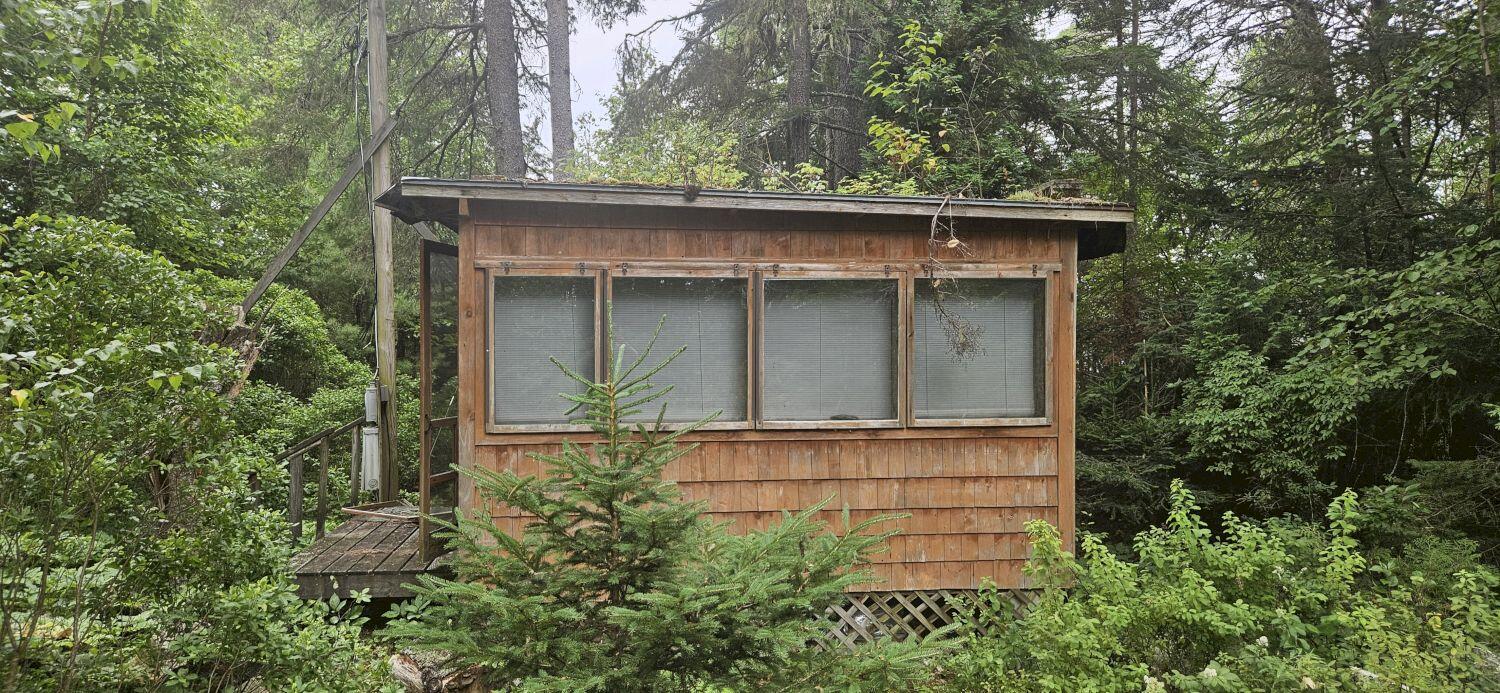 98 Meadow Point Road Lamoine ME 04605