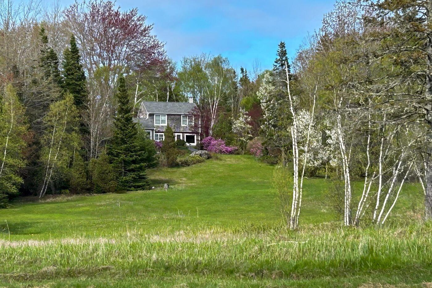 80 Heather Lane Hancock ME 04640