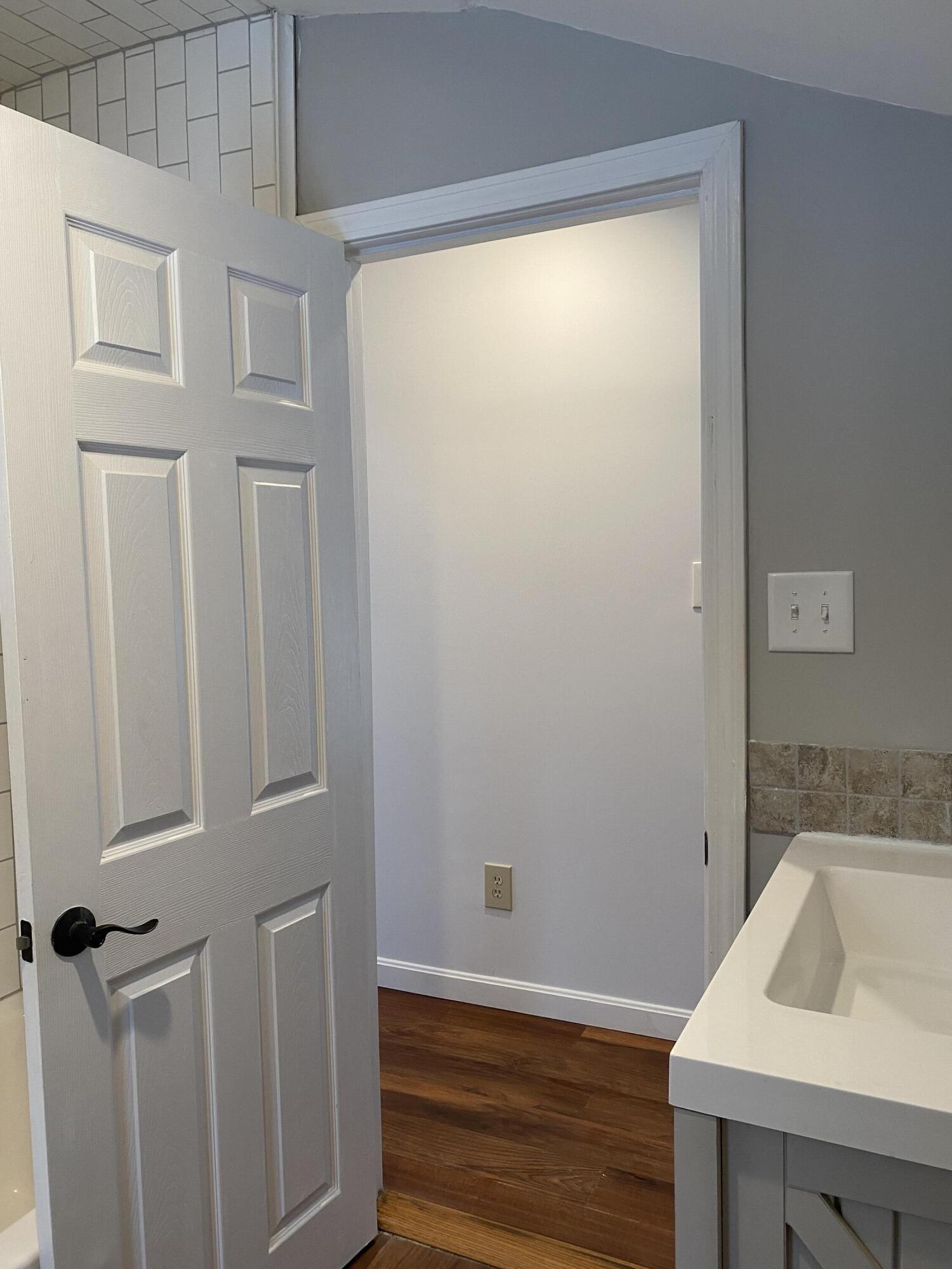 229 Paris Road Hebron ME 04238