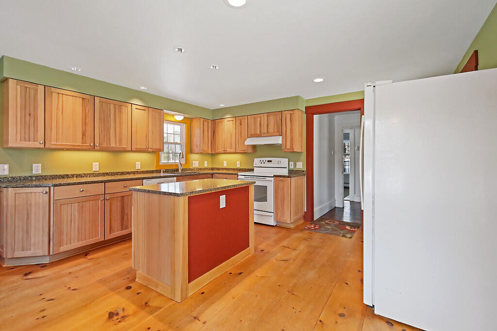 444 W Auburn Road Auburn ME 04210