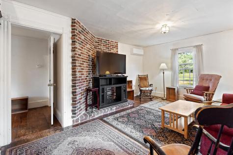 444 W Auburn Road Auburn ME 04210