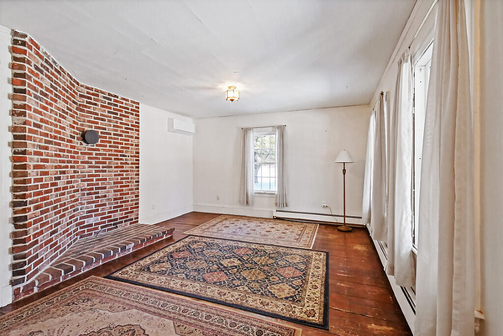 444 W Auburn Road Auburn ME 04210