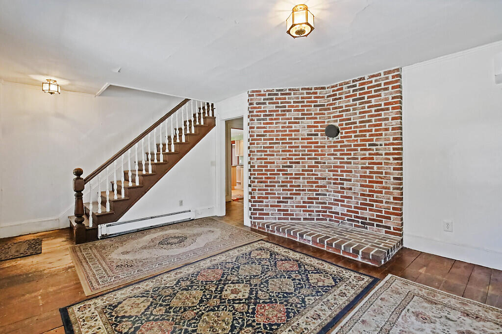 444 W Auburn Road Auburn ME 04210