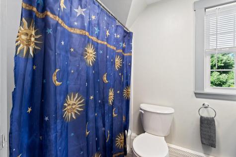 444 W Auburn Road Auburn ME 04210