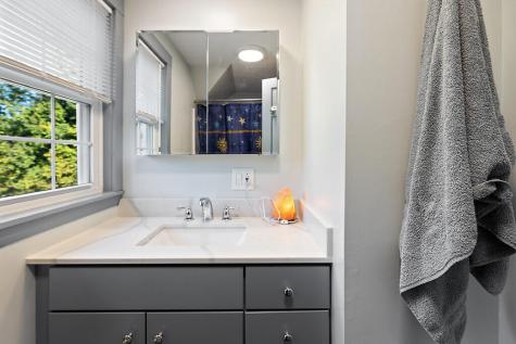 444 W Auburn Road Auburn ME 04210