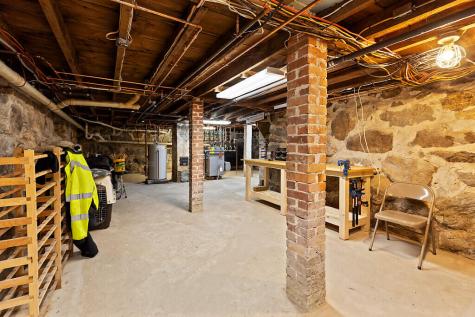 444 W Auburn Road Auburn ME 04210