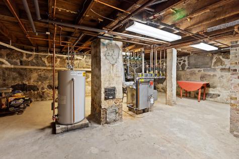 444 W Auburn Road Auburn ME 04210