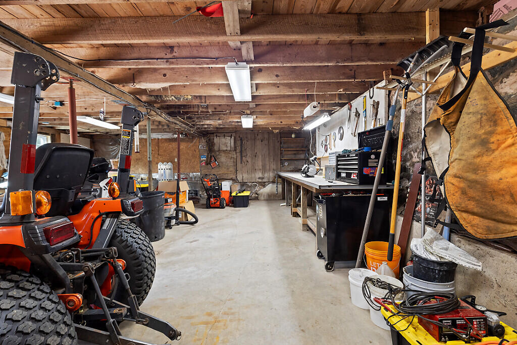 444 W Auburn Road Auburn ME 04210