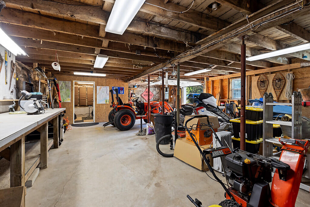 444 W Auburn Road Auburn ME 04210