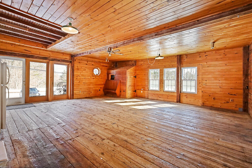 444 W Auburn Road Auburn ME 04210