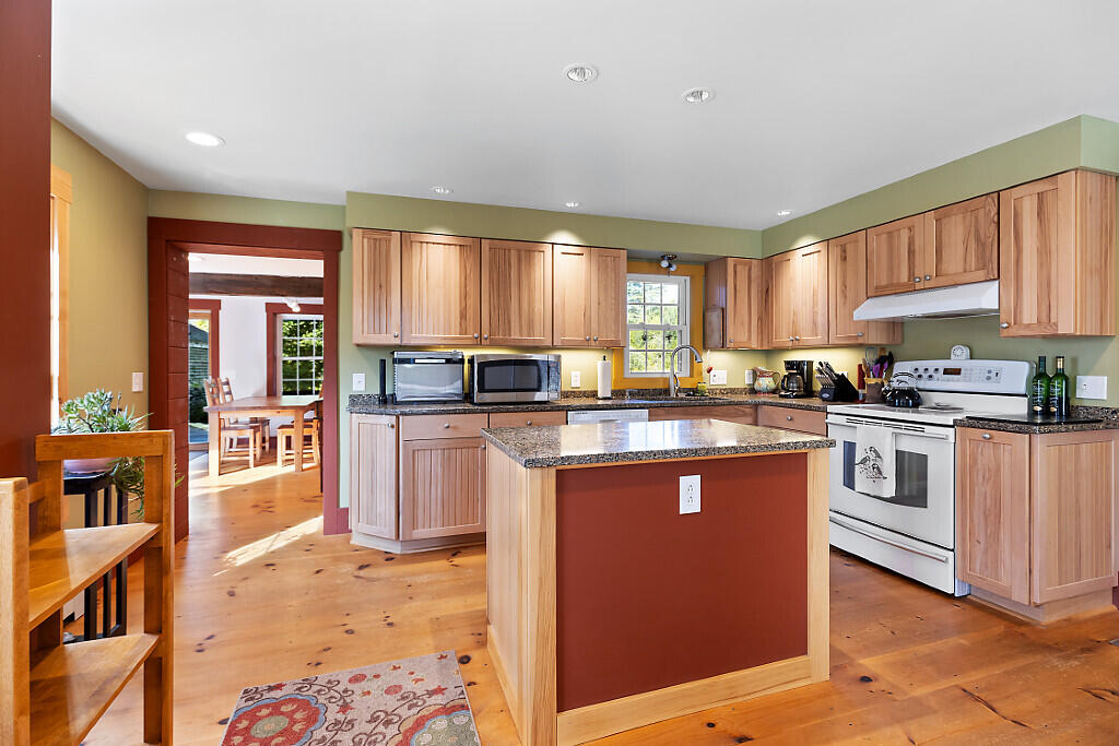 444 W Auburn Road Auburn ME 04210