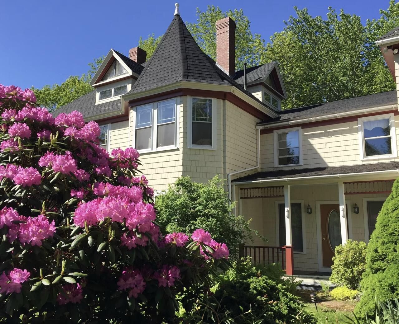 33 Sea View Drive Lincolnville ME 04849