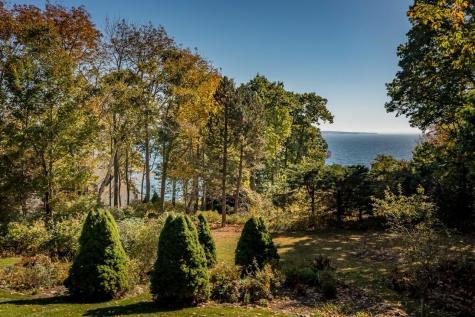 33 Sea View Drive Lincolnville ME 04849