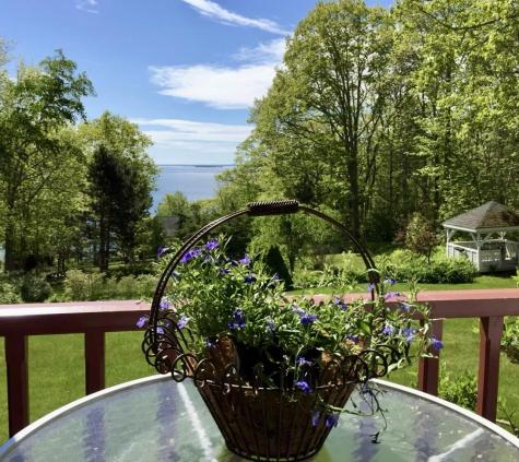 33 Sea View Drive Lincolnville ME 04849