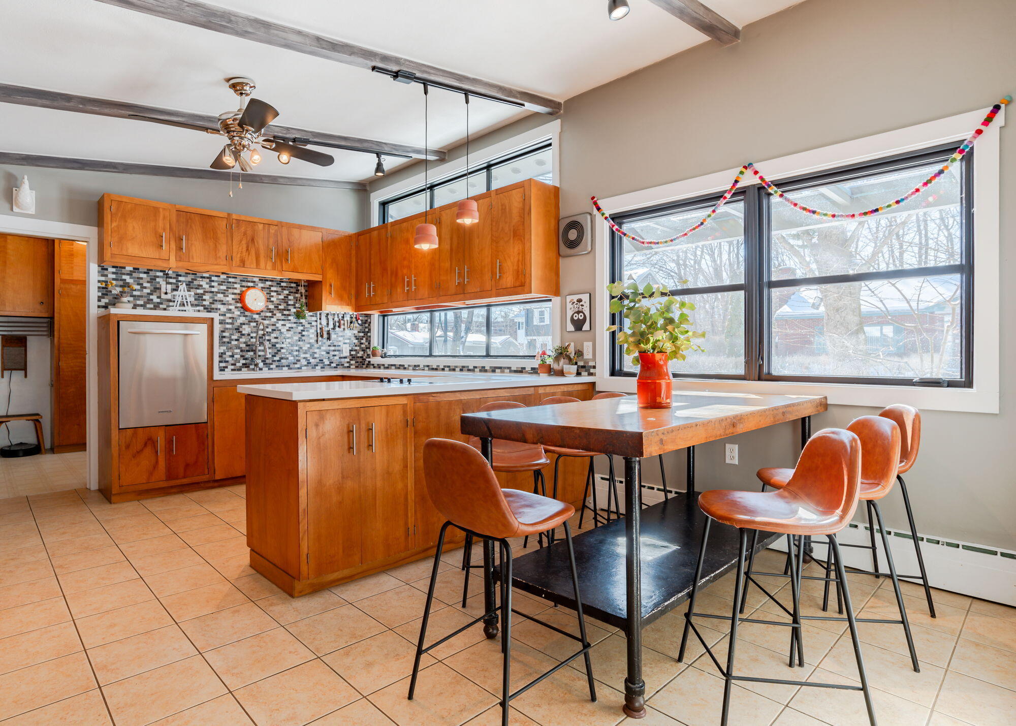 15 Holwell Street Portland ME 04103