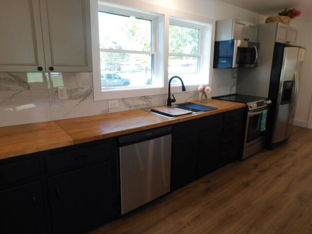 27 Maxwell Lane Bangor ME 04401