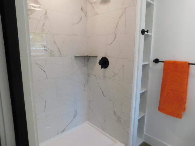 27 Maxwell Lane Bangor ME 04401