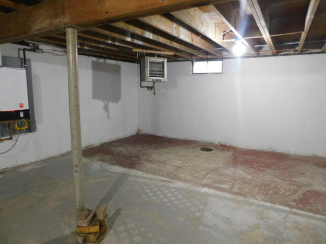 27 Maxwell Lane Bangor ME 04401