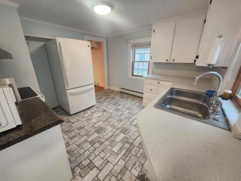 31 Ridgeway Avenue Sanford ME 04073