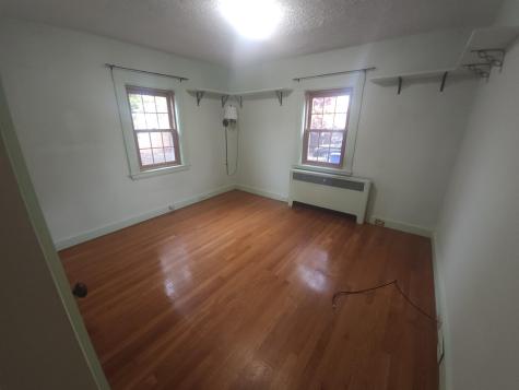 31 Ridgeway Avenue Sanford ME 04073